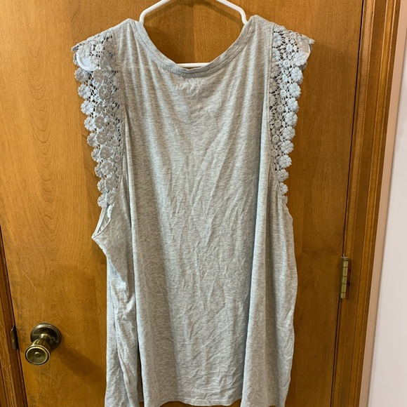 Ava & Viv tank top - Picture 4 of 4